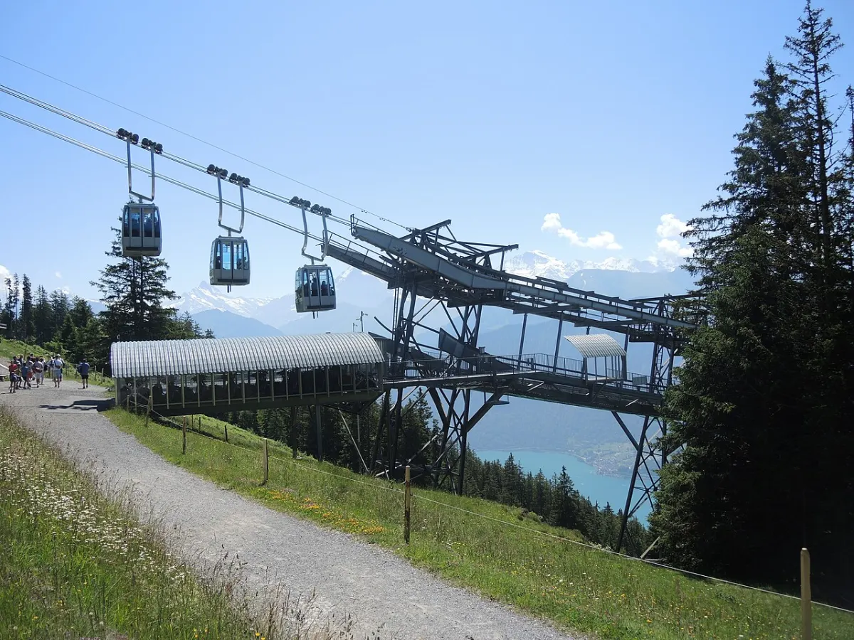 Mezistanice Vorsass lanovky na Niederhorn