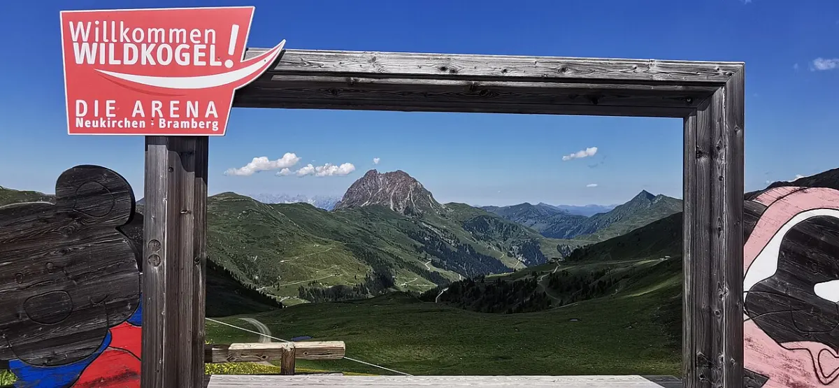 Rám s výhledem na Wildkogelu